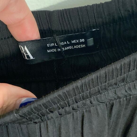 Zara Black Flowing Wide leg pants size large - Picture 2 of 5